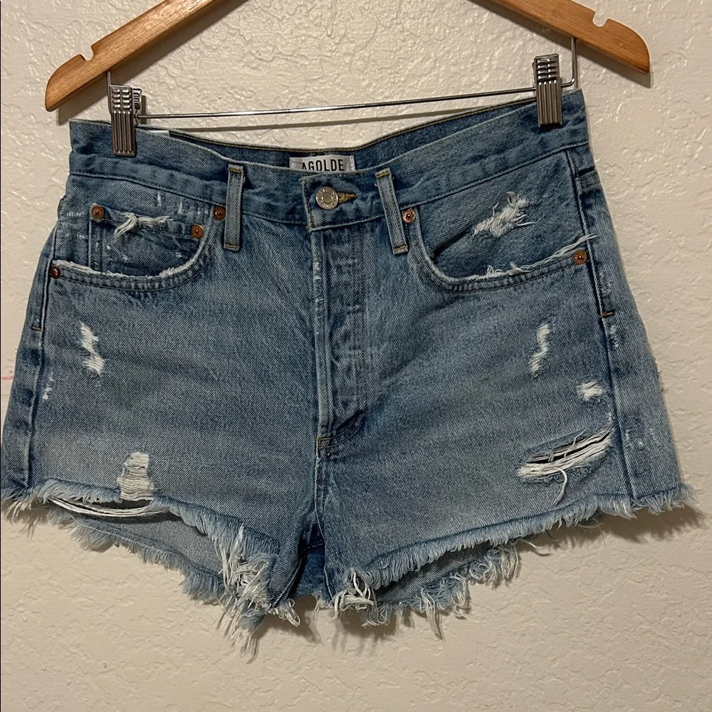 🎻AGOLDE Los Angeles Premium Distressed Denim Shorts size 27 GUC